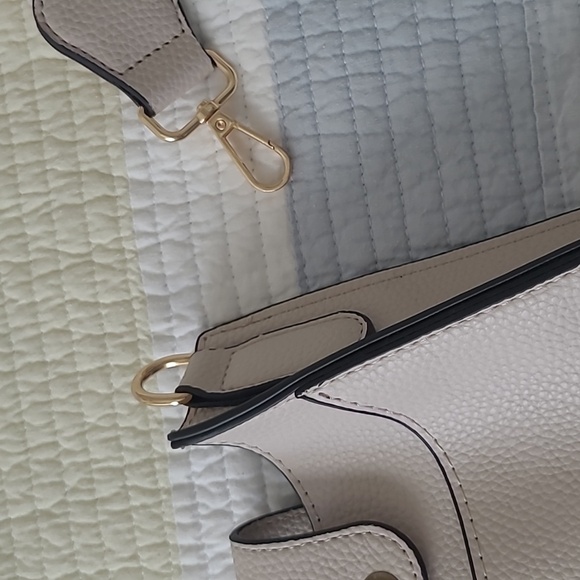 Light Beige Crossbody Bag - Picture 4 of 7